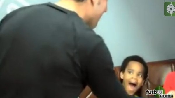 Yıldız ismi gören miniğin efsane tepkisi...