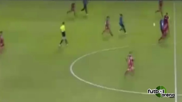 Ronaldinho'dan efsane çalım