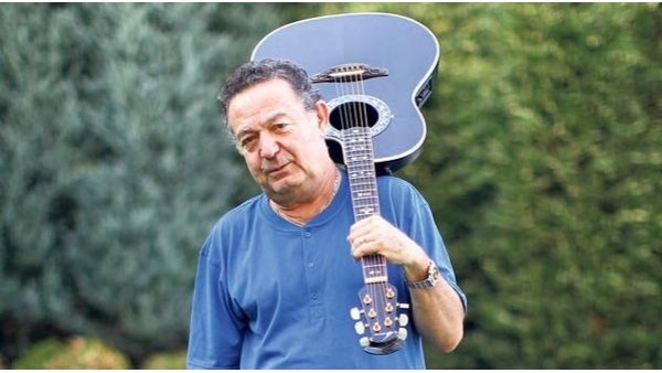 Usta sanatçı Kayahan hayatını kaybetti