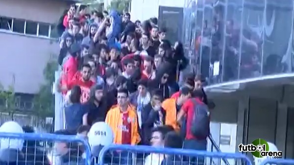 Derbide Olaylar Çıktı!