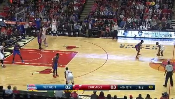 Pau Gasol'den harika bir smaç