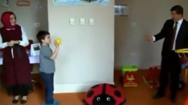 Ahmet Davutoğlu basketbol oynadı