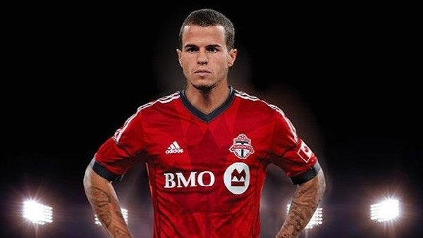 İtalyan bücür Amerika'yı büyüledi