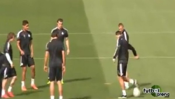 Ronaldo ve James idmanda şov yaptı