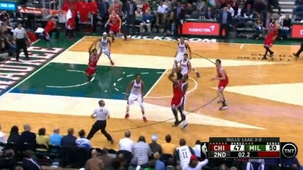 Jimmy Butler'dan Son Saniyede Müthiş Üçlük