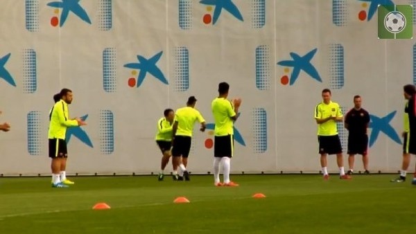 Neymar Suarez'e öyle bir şey yaptı ki...