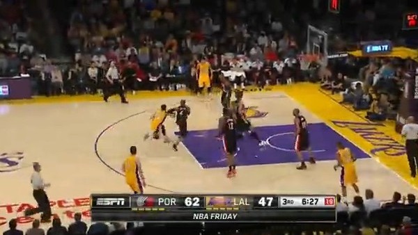 Tarik Black, Lopez'in üstünden smacı bastı