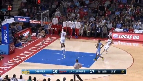 DeAndre Jordan'dan çok rahat smaç
