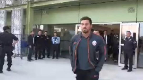 Galatasaray, İzmir'e geldi