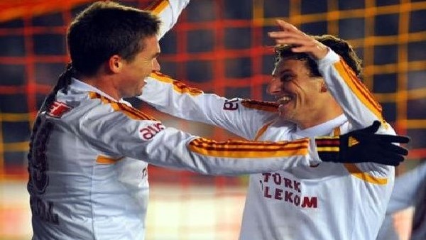 Kewell ve Elano'dan harlem shake