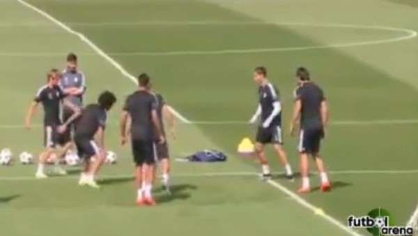 Ronaldo Top Kaptırınca...