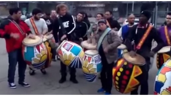 Diego Lugano davulcu oldu