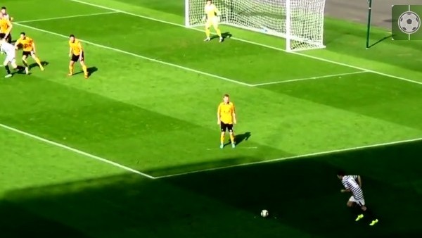 Frikikten öyle bir gol attı ki...