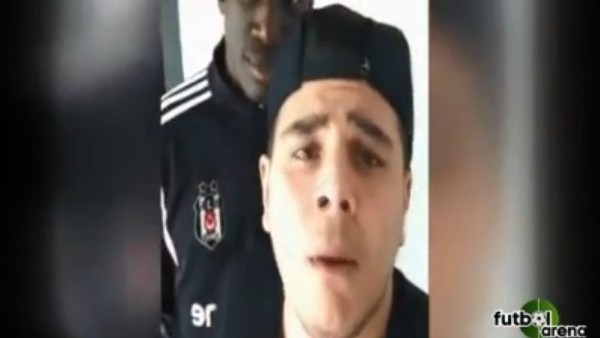 Demba Ba'nın 'Demba Ba' şarkısına tepkisi ve...