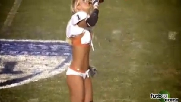 Sahanın ortasında bunu yapınca...