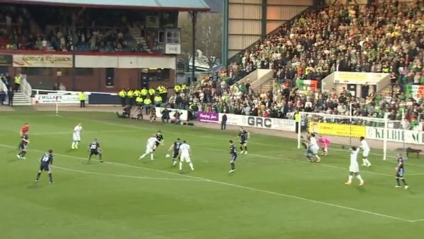 Müthiş kontrol ve sert vuruş!