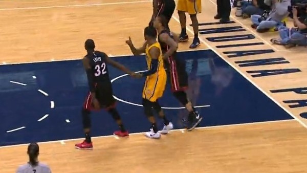 Paul George 13 sayıyla geri döndü