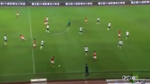 Sağ Bekten Muhteşem Gol