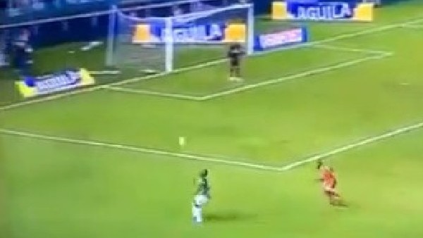 Suç aslında futbol topunda