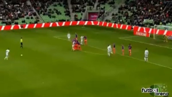 Chery'den 30 metrelik frikik golü