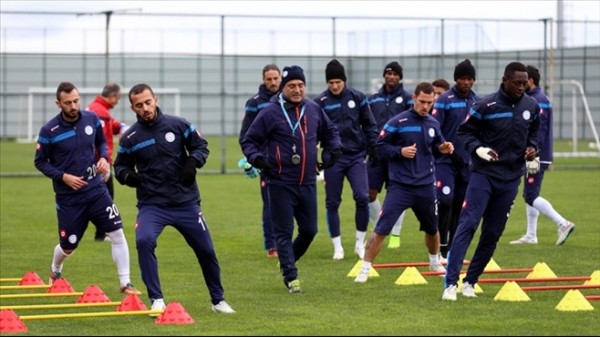 Hikmet Karaman: 'Kasımpaşa maçında iyi sonuç bizi bekliyor'