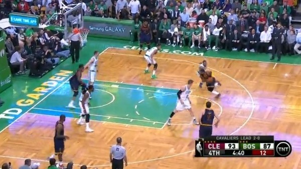 Kyrie Irving'den Harika Basket