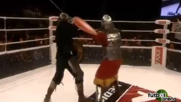 Şövalyeler Ringte Kapıştı!