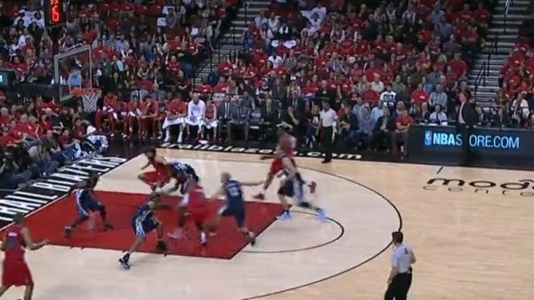 NBA'de gecenin en iyi 10 hareketi (26 Nisan 2015)