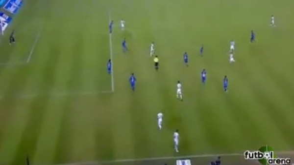 Ayala 35 metreden vurdu