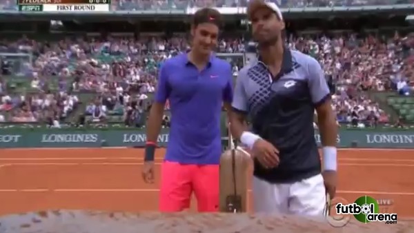 Federer'den selfie'ye red!