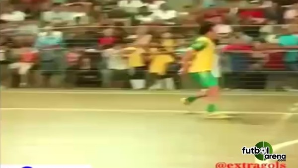 Falcao'dan çılgın bir gol daha!