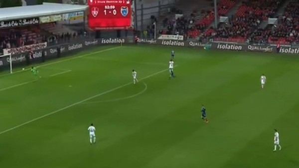 Kaleciden akıl almaz hata