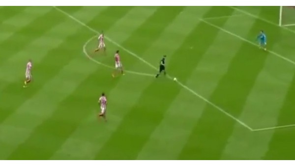 Dünya bu golü konuşuyor! Gerrard'a izin verdiler