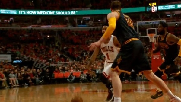 Derrick Rose imkansızı başardı