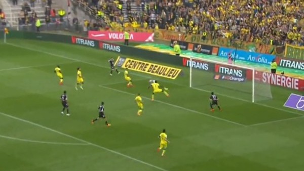 Fenerbahçe'nin ilgilendiği oyuncudan kendi kalesine gol