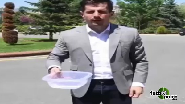 Emre'den Fenerbahçe Ülker'e destek