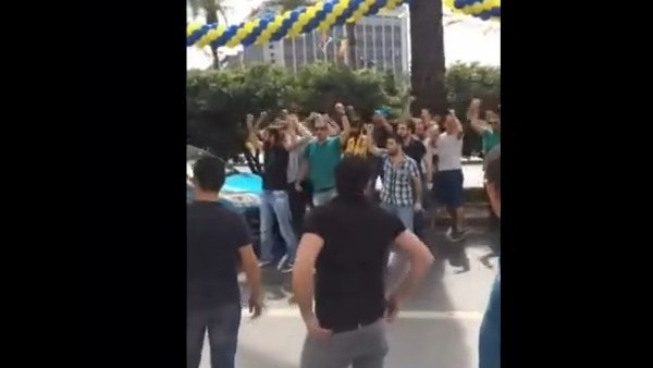 İzmir'de Aziz Yıldırım protestosu