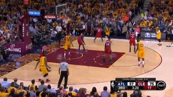 NBA'de gecenin en iyi hareketleri (27 Mayıs 2015)