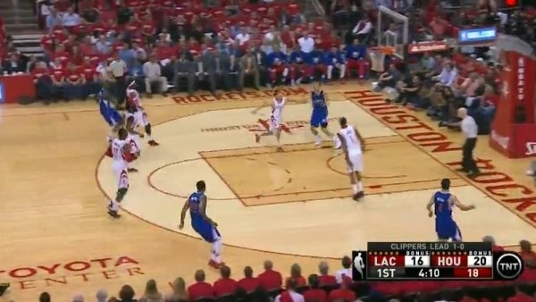 Blake Griffin'den muhteşem smaç