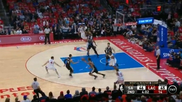 Danny Green'den müthiş blok!