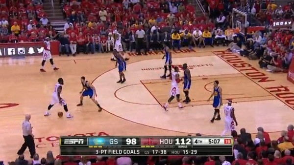 Dwight Howard takipçiliğini konuşturdu