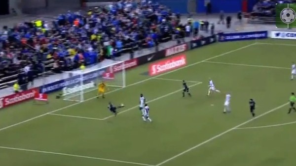 Kaleciyi çaresiz bırakan müthiş vole