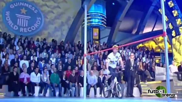 İnanılmaz atlayış! Guinness rekorlar kitabına girdi