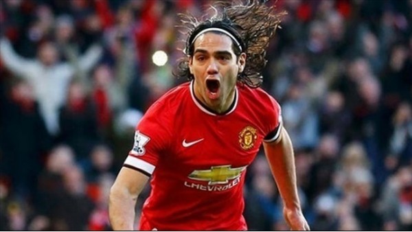 Falcao Chelsea'ye önerildi
