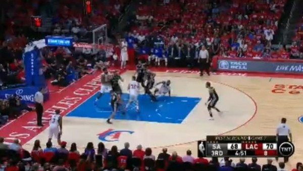 Blake Griffin'den harika smaç