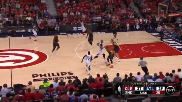 NBA'de gecenin en iyi hareketleri (21 Mayıs 2015)