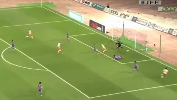 Kendi kalesine attı, yıkıldı!