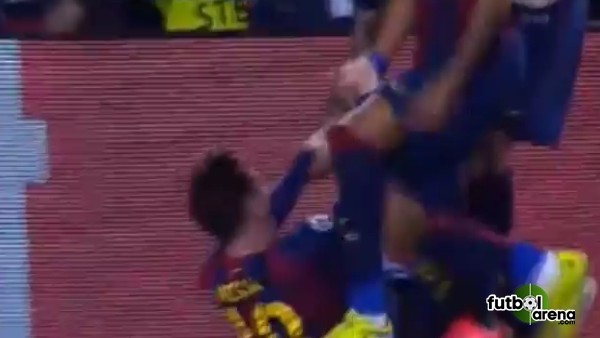 Messi golü attı, sevgilisi tribünde sevindi!