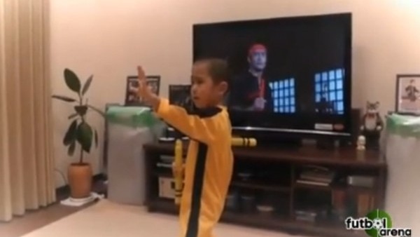 5 yaşındaki Bruce Lee