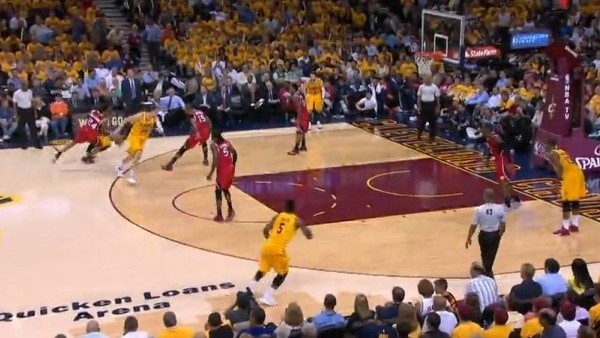 Mozgov takipçiliğini konuşturdu